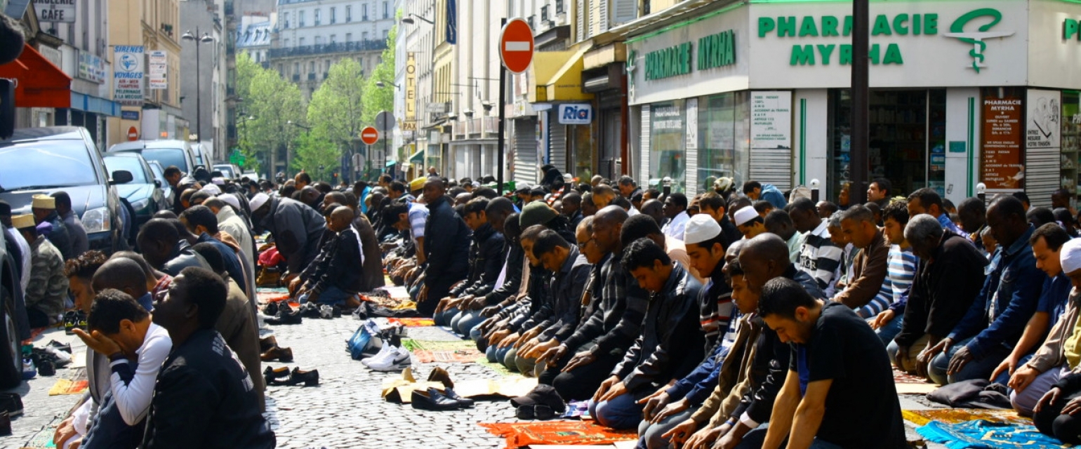 Рядом, но не вместе: мусульмане в Европе все больше обособляются